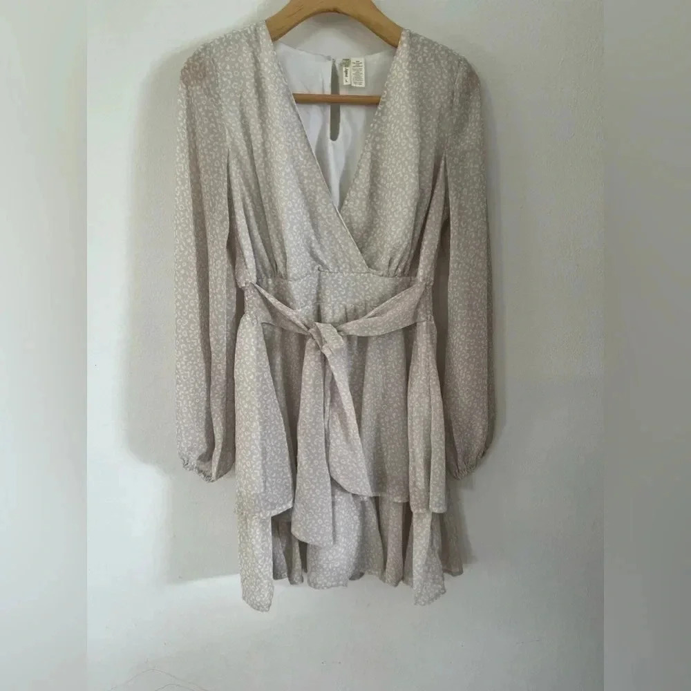 Japna Tan and‎ White Leopard Print Lined Long Sleeve Dress Size Large